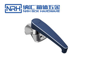 香蕉操逼视频